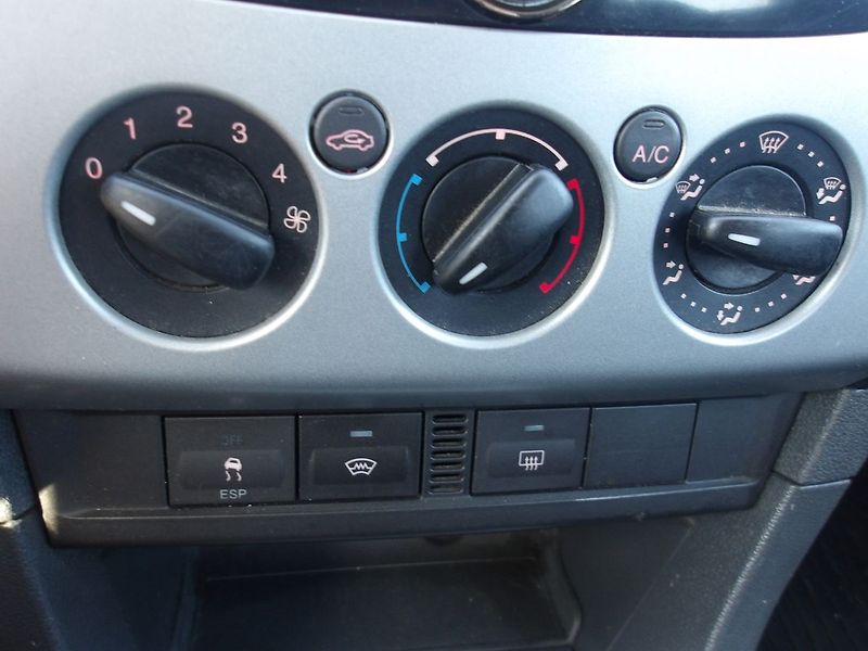 Ford Focus 1,6TDCi KLIMA ! 2xPNEU ! - fotka 24 z 28