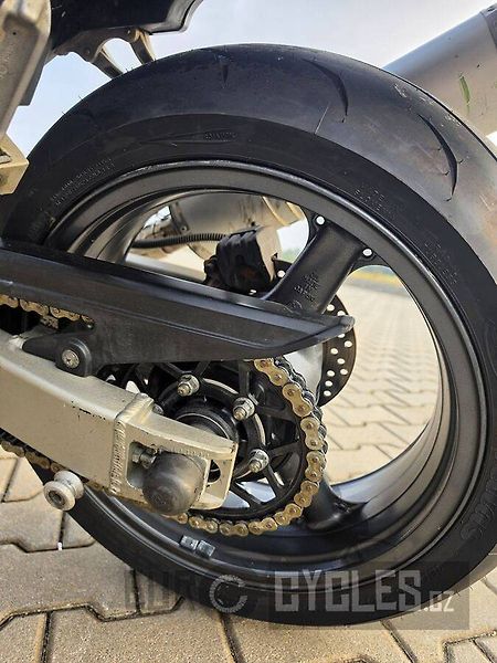 Kawasaki ZX-6R Ninja (2000) - fotka 14 z 15
