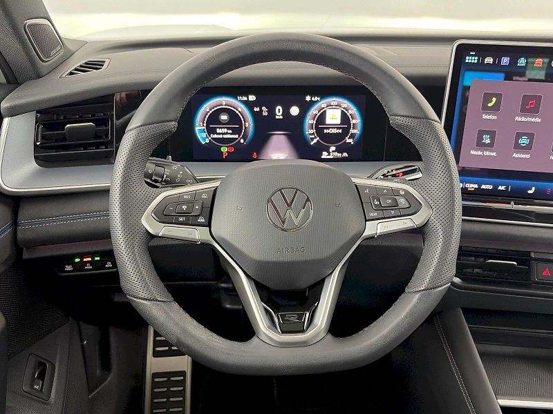 Volkswagen Tayron (2025) R-Line 2.0 TDI 142kW 4Motion D - fotka 9 z 48