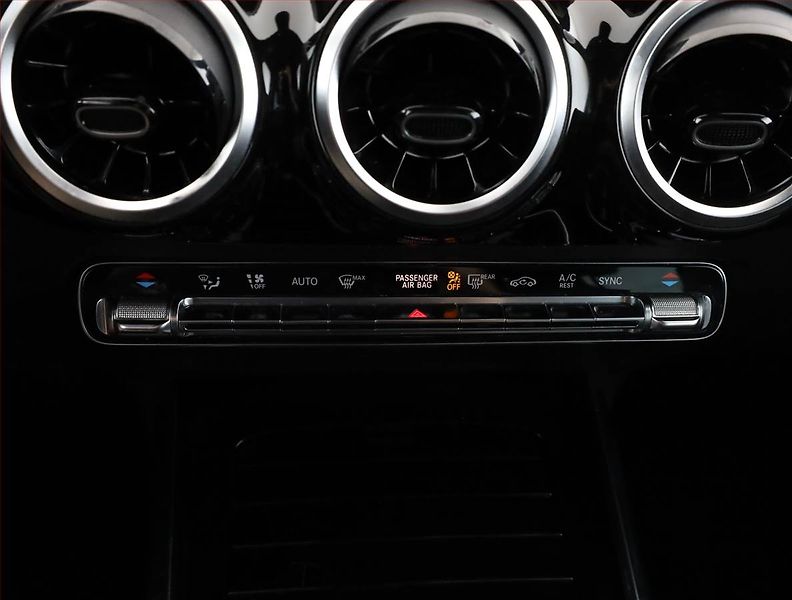 Mercedes-Benz Třídy B (2019) B 180 d, Automat, Kůže, Navi - fotka 12 z 18