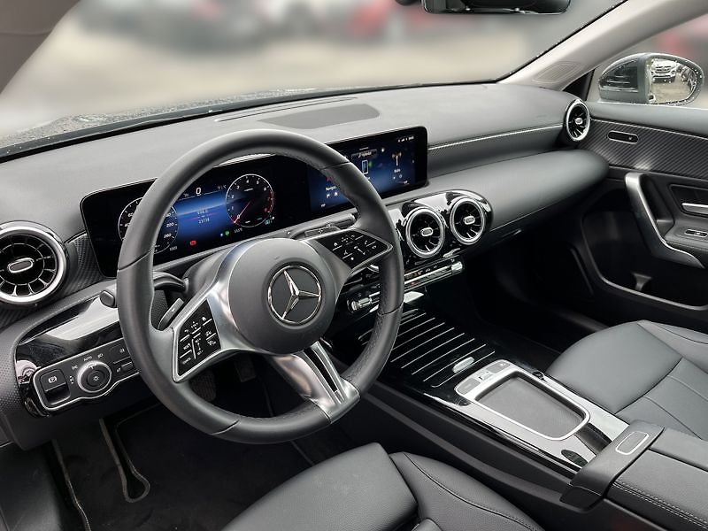 Mercedes-Benz Třídy A A-Třída 200 Progressive Line - fotka 10 z 21
