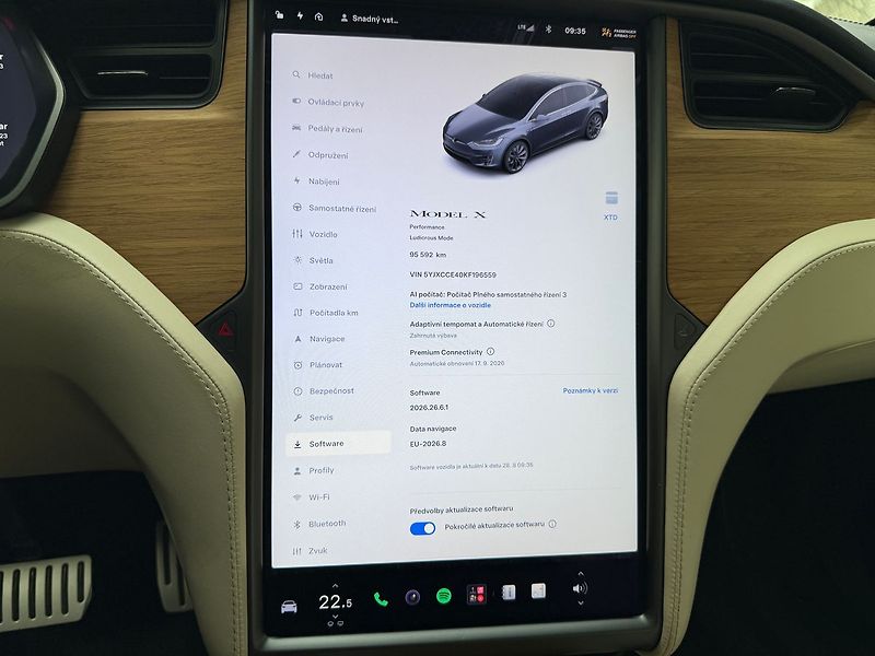 Tesla Model X Performance Ludicrous Mode - fotka 26 z 42