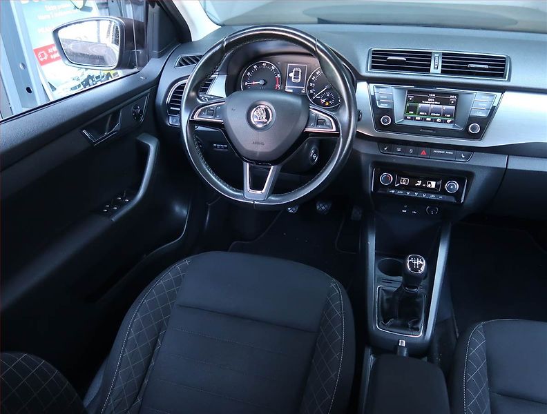 Škoda Fabia (2016) Style 1.2 TSI, Serv.kniha - fotka 7 z 15