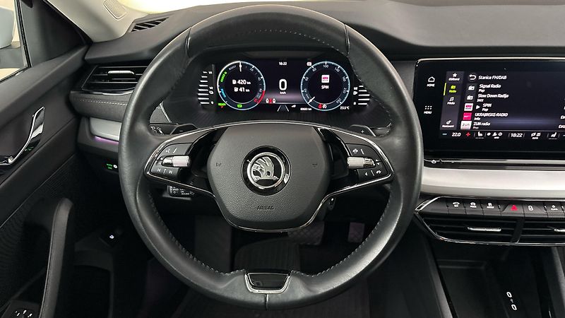 Škoda Octavia 1.4 TSI iV DSG Style - fotka 9 z 26