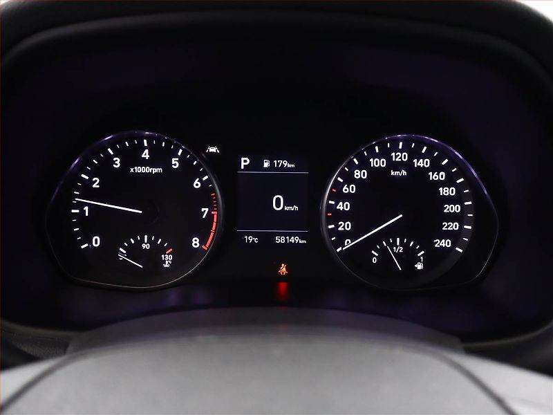 Hyundai i30 (2023) Smart 1.0 T-GDI - fotka 9 z 16