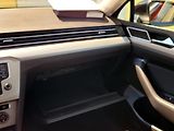 Volkswagen Passat 1,4TSi DSG SERV.KN,CEBIA,ACC - náhled 36