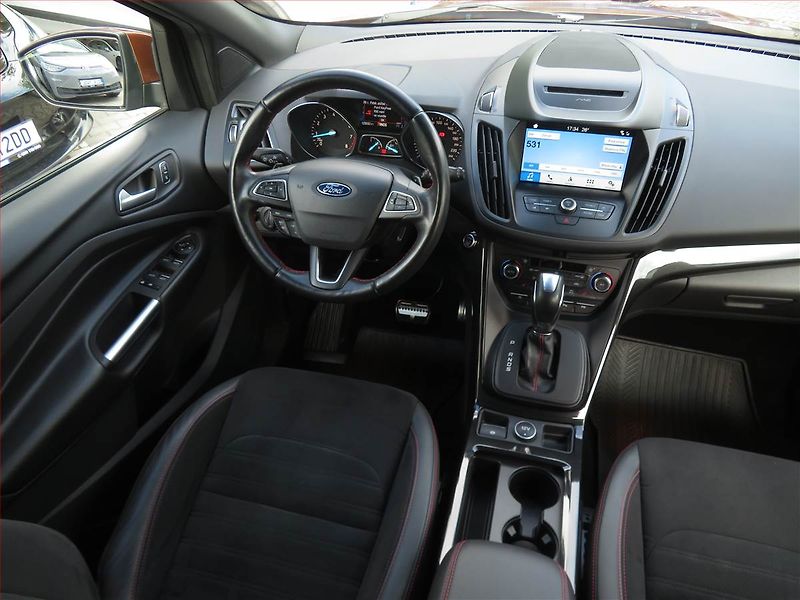 Ford Kuga (2018) ST-Line 1.5 EcoBoost, 4X4 - fotka 7 z 17