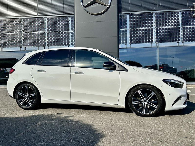 Mercedes-Benz Třídy B (2023) 200d Progressive Advance Plus - fotka 2 z 28