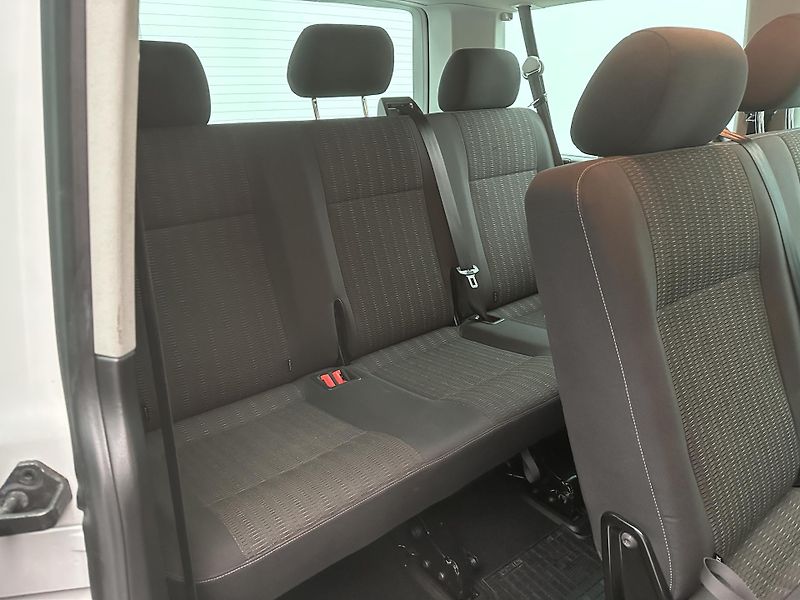 Volkswagen Caravelle 2,0 TDI 110kW DSG 9-Míst CZ - fotka 16 z 36