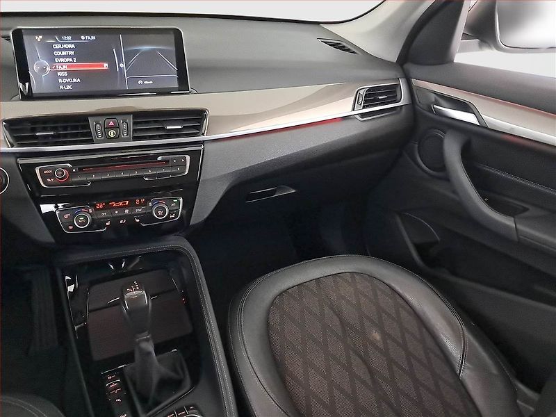 BMW X1 (2017) xDrive18d, 4X4, Automat - fotka 8 z 22