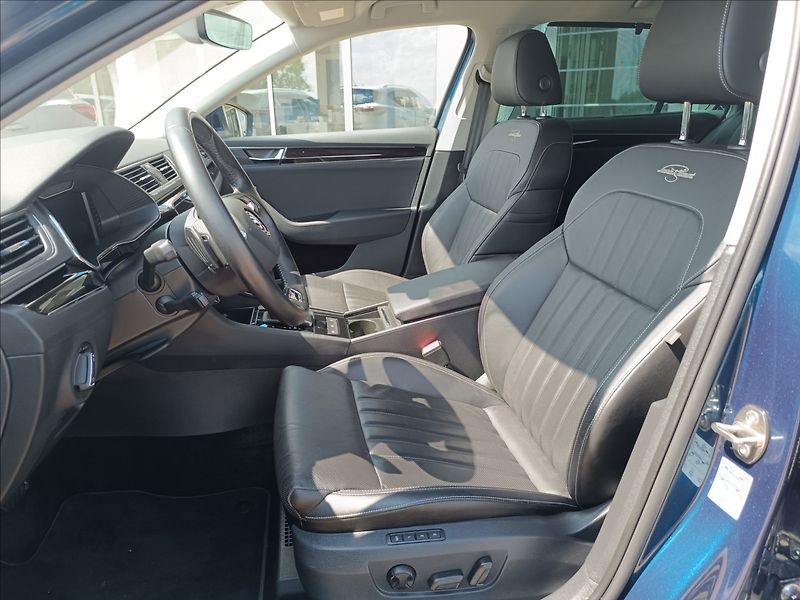 Škoda Superb 2,0 TDi, DSG Laurin & Klement - fotka 10 z 25