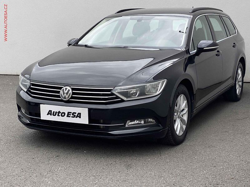 Volkswagen Passat (2015) 2.0 TDi, AC, TZ, park.čidla - fotka 3 z 18