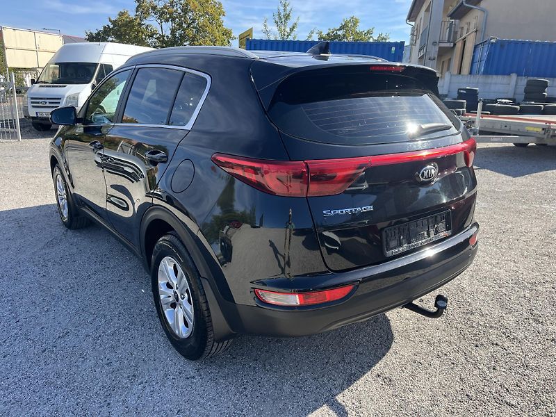 Kia Sportage (2018) 1.6GDi 97kw Tažné  - fotka 5 z 19