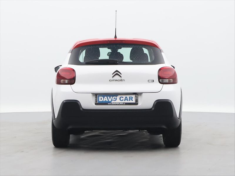 Citroën C3 1.2 PT 82k CZ Feel Aut.Klima - fotka 6 z 26