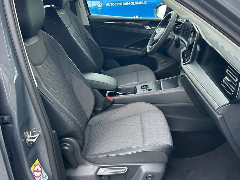 Volkswagen Tiguan (2026) 1,5 eTSI mHEV 7DSG People - fotka 28 z 35
