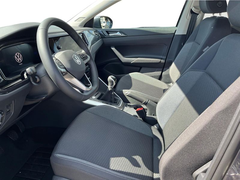 Volkswagen Taigo (2026) People 1,0 TSI - fotka 19 z 27