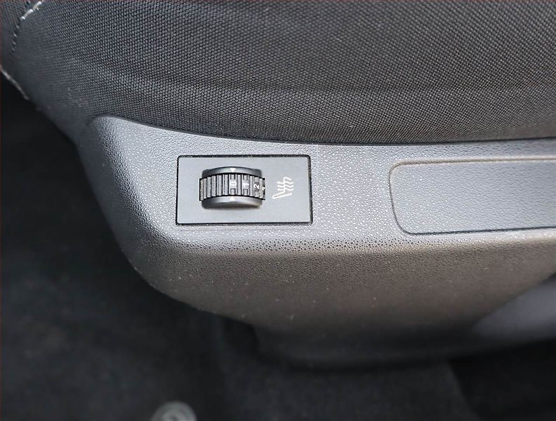 Citroën C4 (2014) 1.6 HDi, po STK, jezdí výborně - fotka 15 z 15