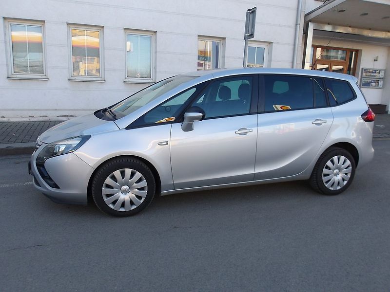 Opel Zafira 2,0DTi AUTOMAT !!! PĚKNÁ ! - fotka 11 z 41