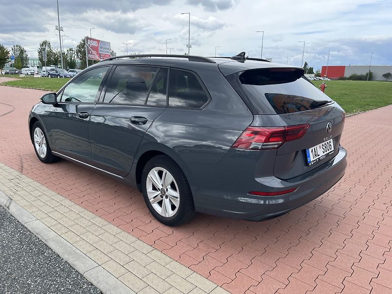 Volkswagen Golf 1.5 TSi  110 kW ČR - fotka 7 z 34