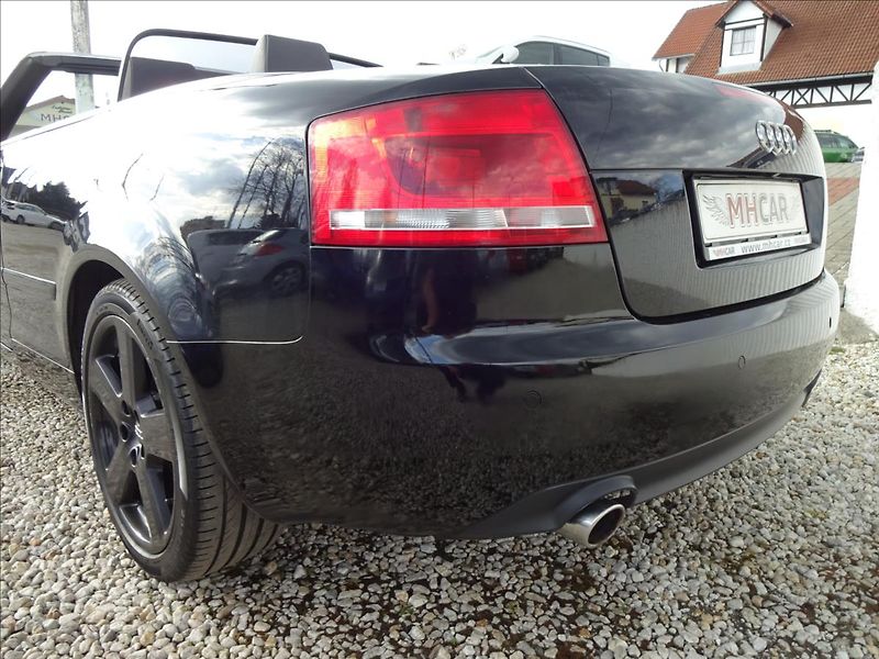 Audi A4 1,8 T CABRIO !AKČNÍ CENA! - fotka 25 z 51