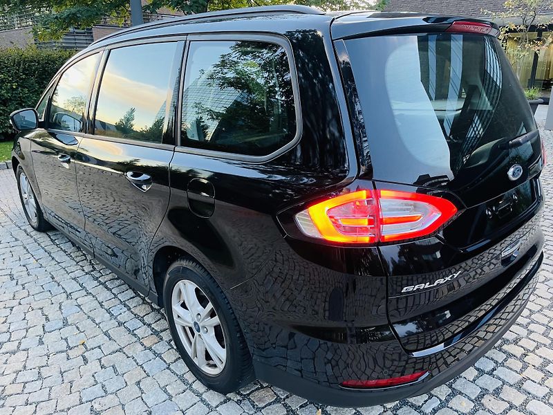 Ford Galaxy 2.0TDCi MANUÁL 7MÍST SENZORY - fotka 18 z 46