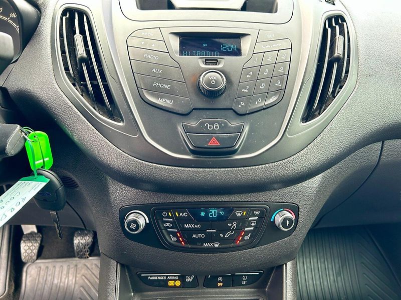 Ford Tourneo Courier (2021) 1.5d 73 kW CZ,DPH - fotka 14 z 18
