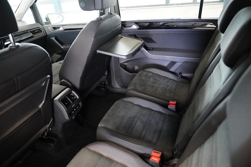 Volkswagen Touran - fotka 24 z 25