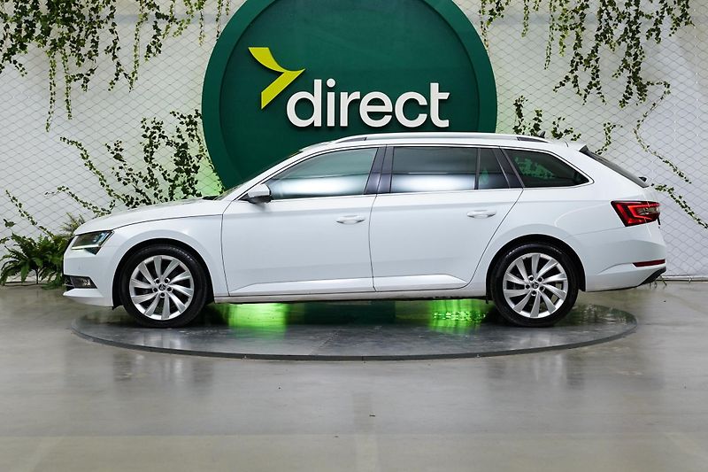 Škoda Superb - fotka 3 z 29