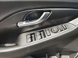 Hyundai i30 1.0 T-GDI/88kW Smart DCT - náhled 26