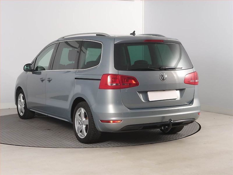 Volkswagen Sharan (2013) 2.0 TDI BMT, Kůže, Navi - fotka 4 z 18
