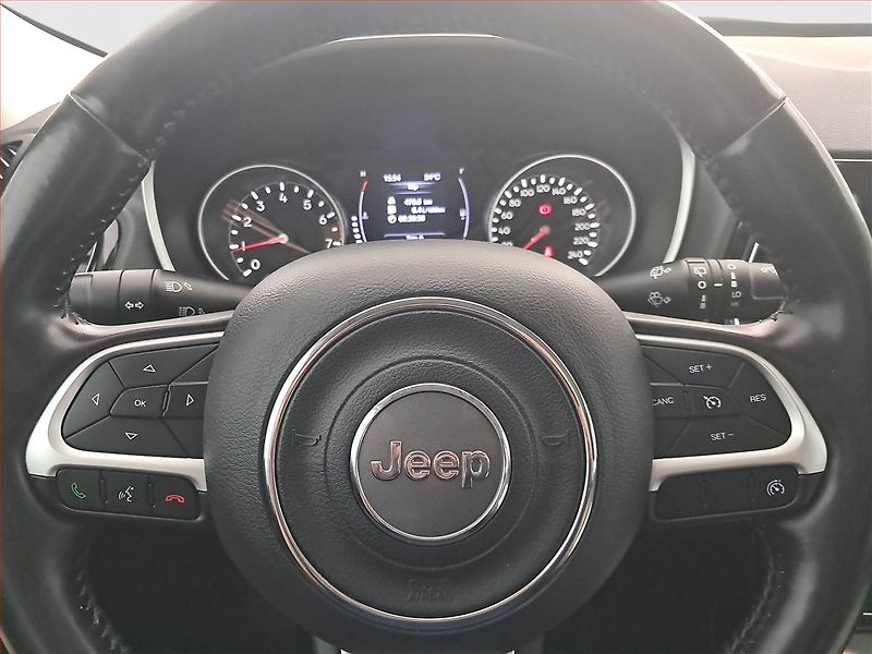 Jeep Compass (2020) 1.4 MultiAir, ČR,1.maj - fotka 17 z 17