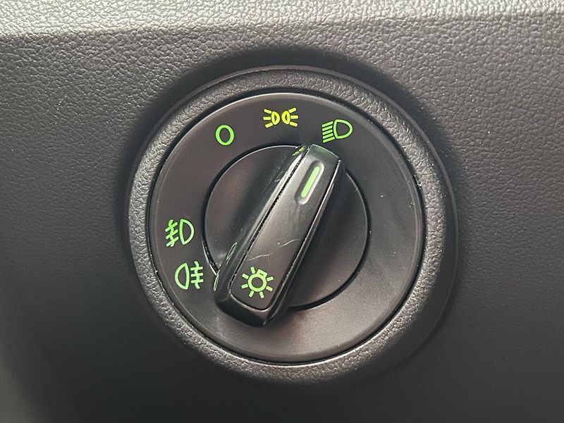Škoda Citigo 1.0 MPI Elegance - fotka 13 z 24
