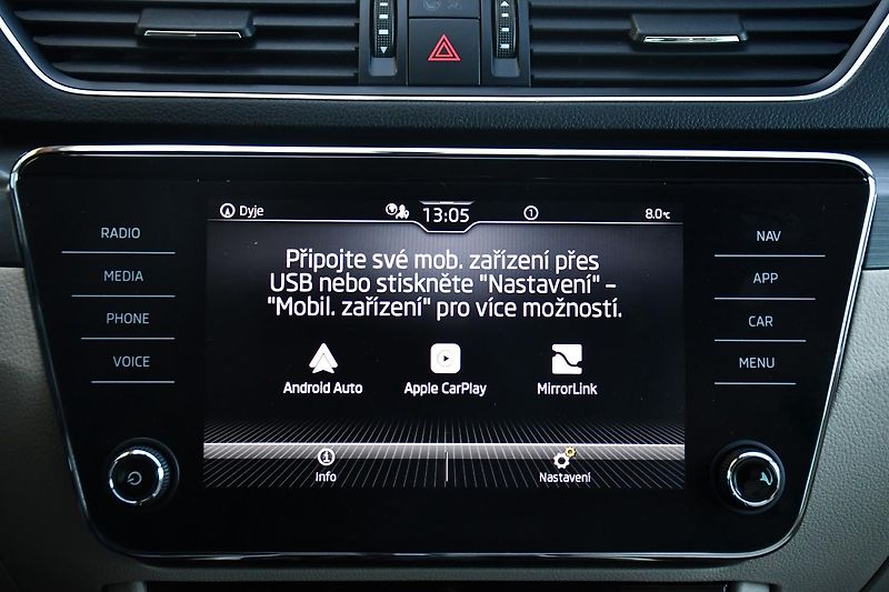 Škoda Superb 2.0TDi147kW STYL DSG 4X4 ČR 1M - fotka 30 z 42