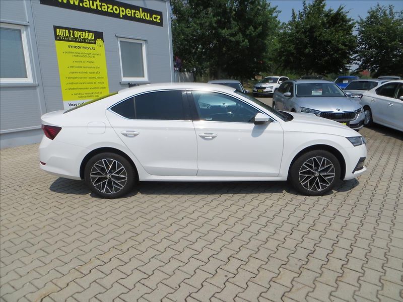 Škoda Octavia 2,0 TDI Style ČR - fotka 10 z 26