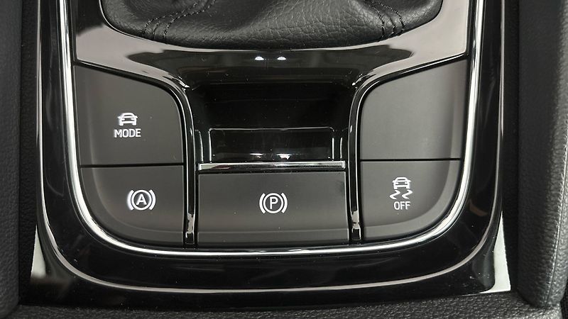 Škoda Karoq 2.0 TDI Style - fotka 22 z 26