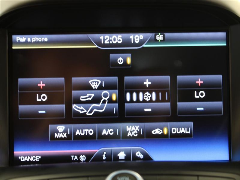 Ford Grand C-MAX 2,0 TDCI 110kW 7-míst 126tkm. - fotka 14 z 19
