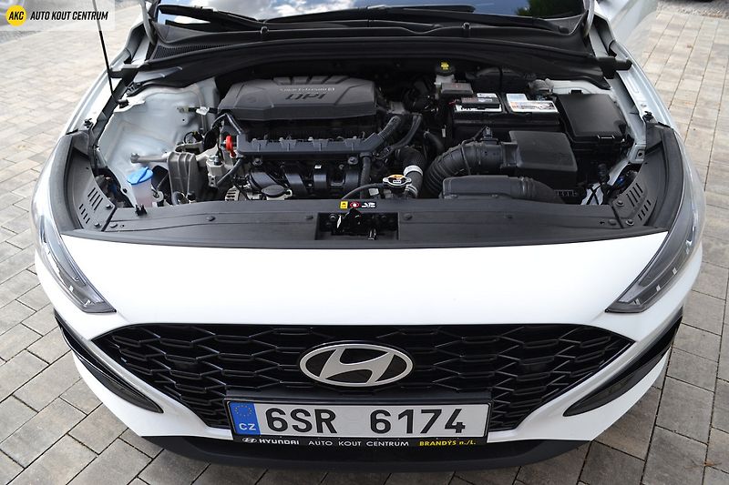 Hyundai i30 WG 1,5I MT SMART FAMILY NAVI - fotka 38 z 43