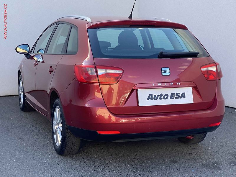 Seat Ibiza (2010) 1.4 i, ČR, Style, AC, tempo - fotka 6 z 16