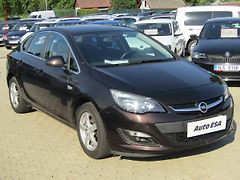 Opel Astra (2014) 1.6i, ČR, servis.kniha - fotografie inzerátu