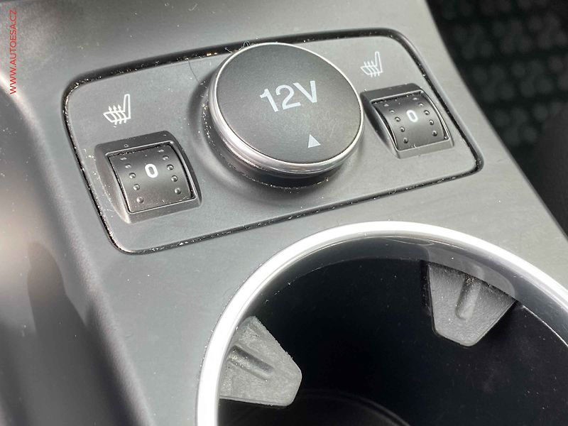 Ford Kuga (2014) 2.0 TDCi 4x4, Titanium - fotka 14 z 18