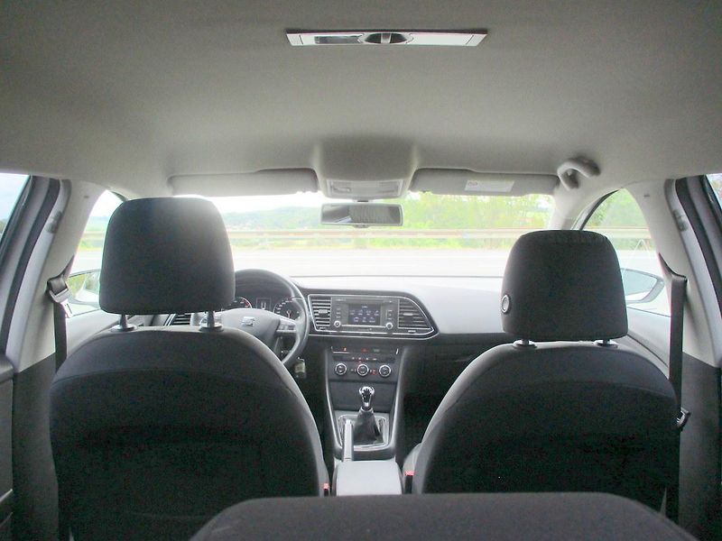 Seat Leon 1,2TSi 77kW STYLE FULL LED - fotka 39 z 48