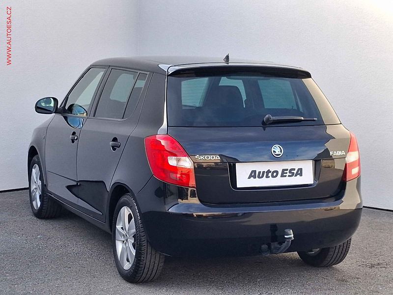 Škoda Fabia (2014) 1.2 TSi, Ambition, TZ, +kola - fotka 6 z 15