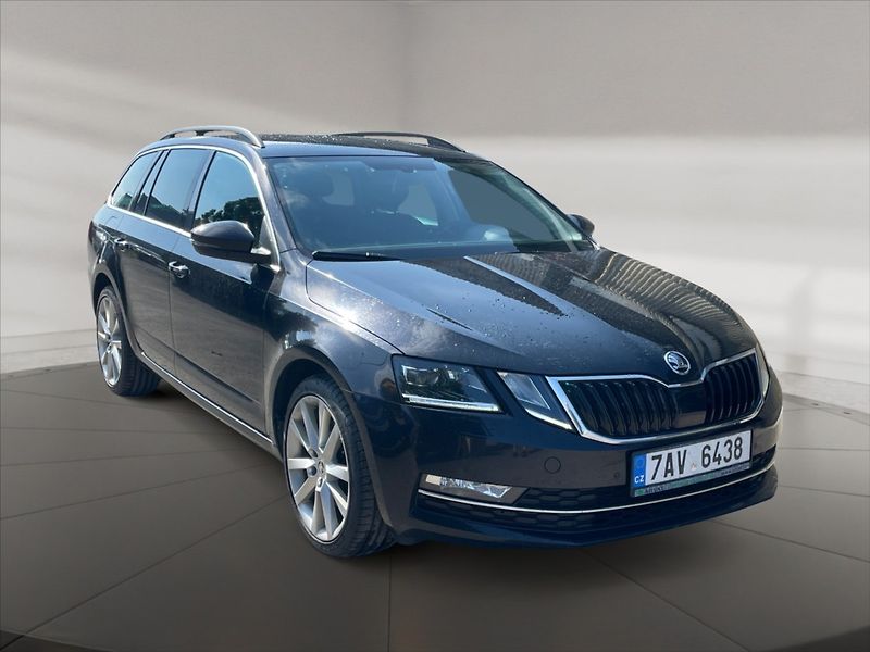Škoda Octavia 2,0 TDI Style 4x4 AT - fotka 1 z 11