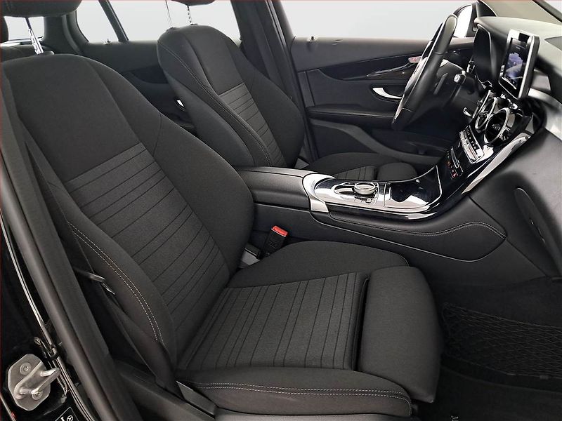 Mercedes-Benz GLC (2017) 220 d 4MATIC - fotka 9 z 21