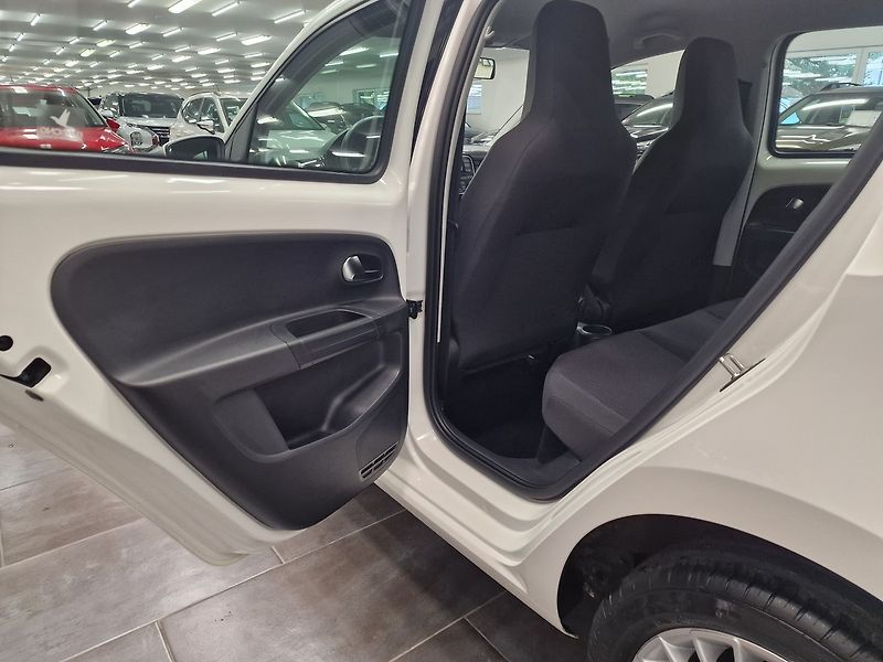 Volkswagen up! (2013) 1.0 ECO Záruka - fotka 18 z 62