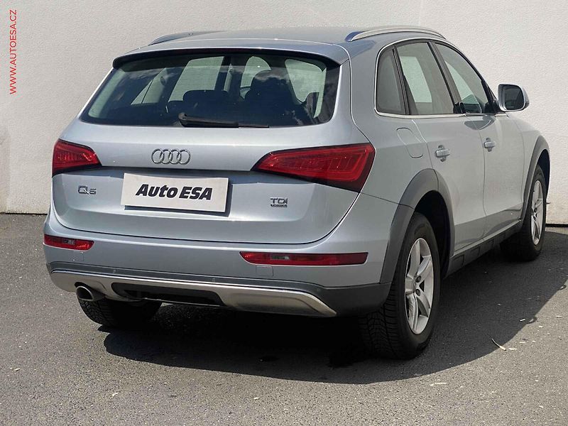 Audi Q5 (2014) 2.0TDi Quattro, ČR, AT, bixen - fotka 4 z 18