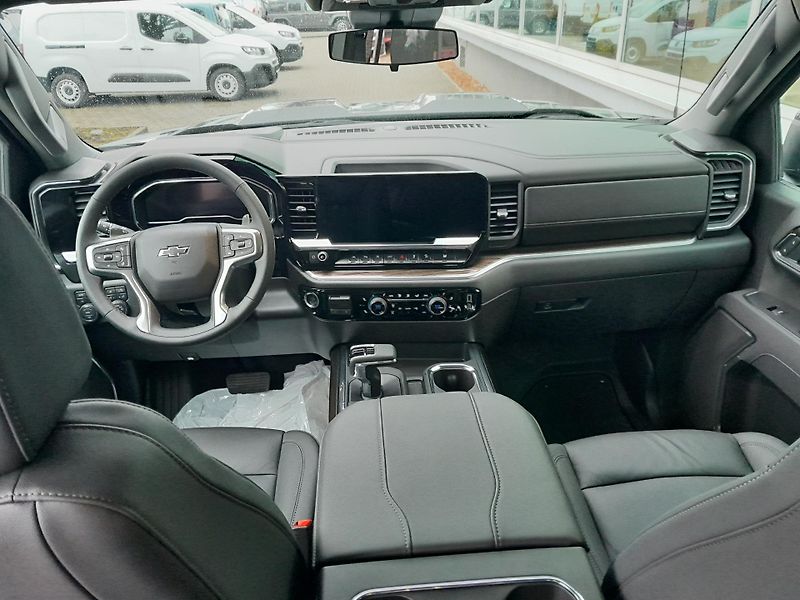 Chevrolet Silverado (2026) 6,2 V8 Trail Boss Z71 - fotka 23 z 45