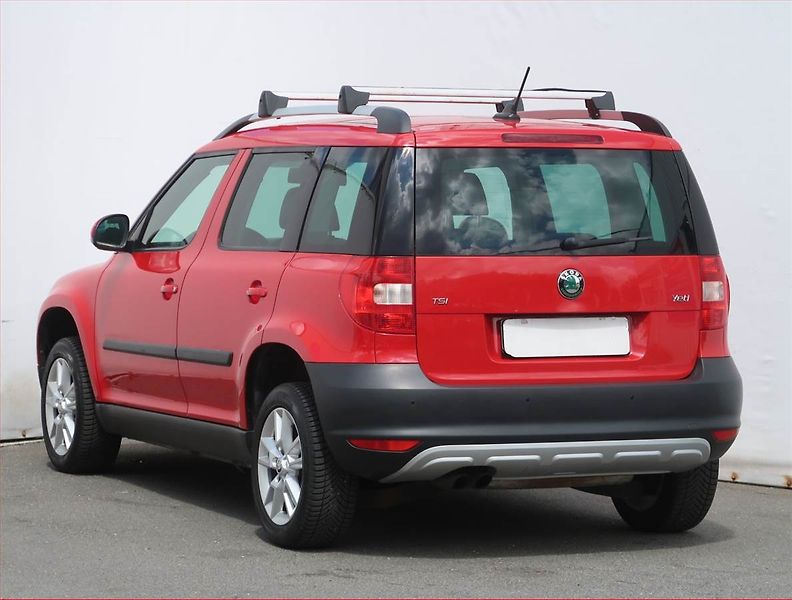 Škoda Yeti (2013) Elegance 1.4 TSI, Automat - fotka 4 z 21
