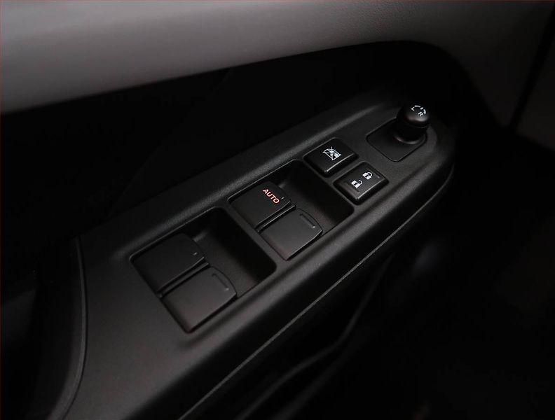 Suzuki Swift (2025) 1.2, Serv.kniha, Navi - fotka 17 z 20