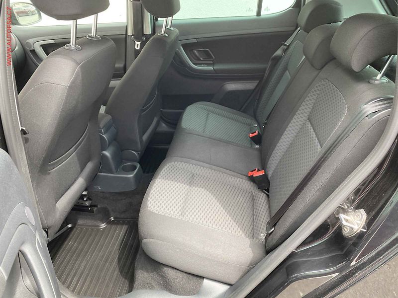 Škoda Fabia (2014) 1.2 TSi, Ambition, výhřev sed - fotka 10 z 17